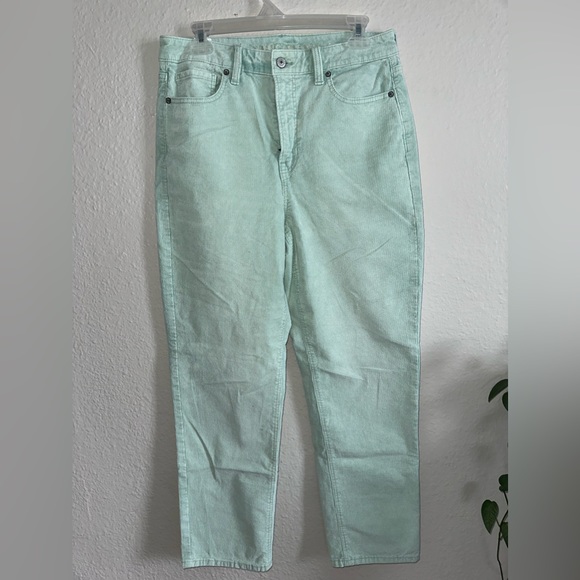 Mom Jeans - Picture 1 of 2